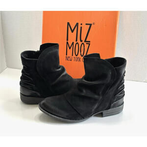 Miz Mooz Dotti Boots Women's US 6.5 EU 37 Black Suede Ruched Burnished Spain NEW